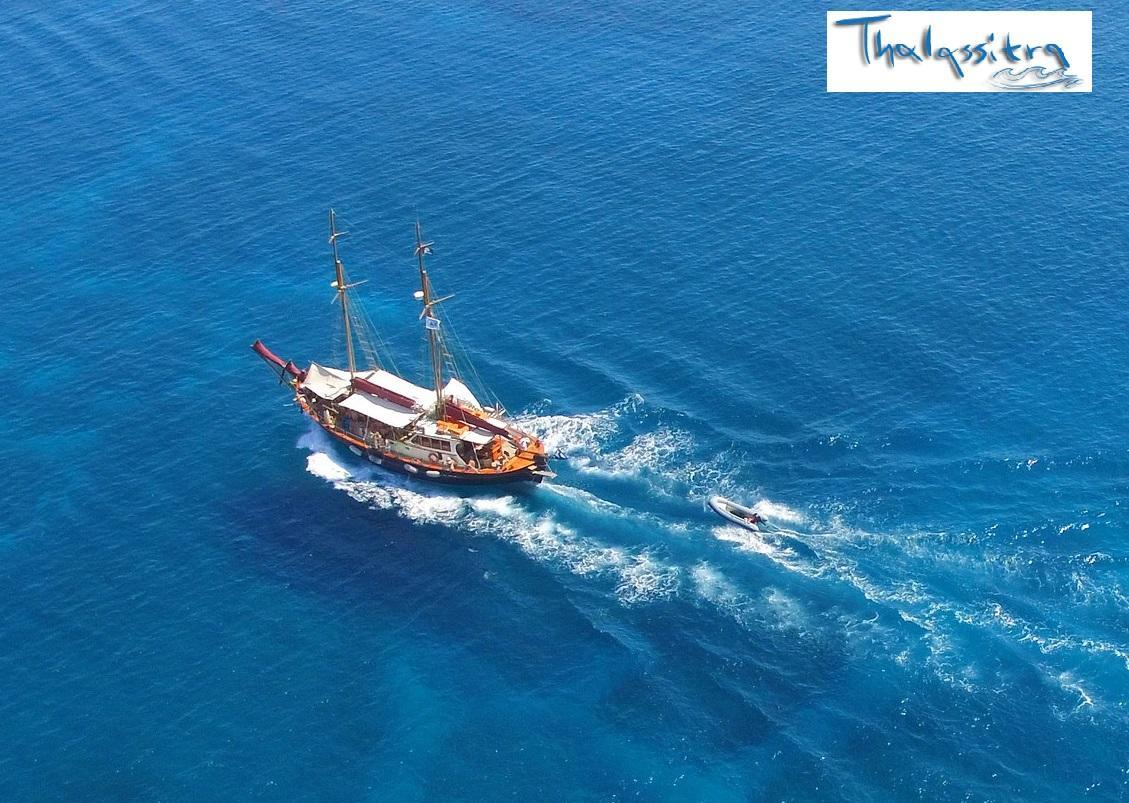 Thalassitra Private Pool Suites Adamantas  Bagian luar foto
